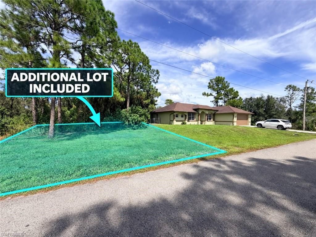 2702 25th ST W, Lehigh Acres, FL 33971