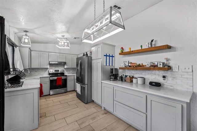 4811 SE Tattershall Way, Lawton, OK 73501