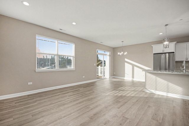 253 Masters Drive, Addison, IL 60101