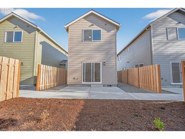 9273 E Burnside St, Portland, OR 97216