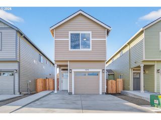 9273 E Burnside St, Portland, OR 97216