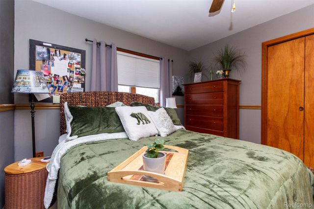 5327 Fern Drive, Oceola Township, MI 48430