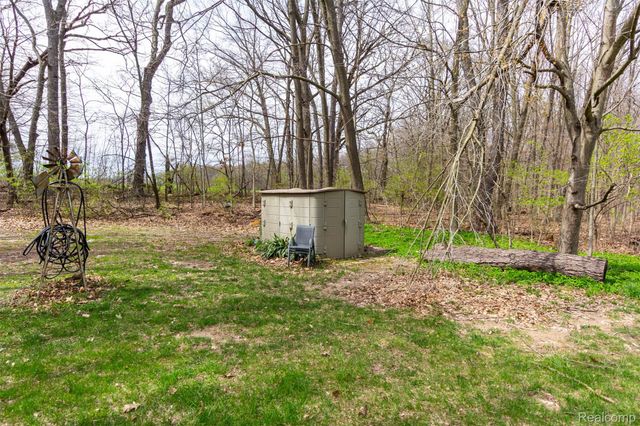 5327 Fern Drive, Oceola Township, MI 48430