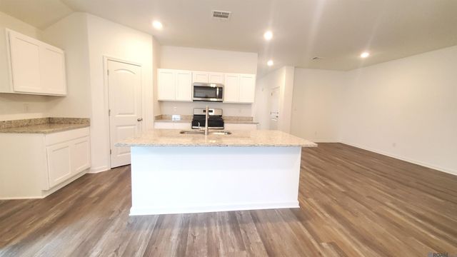 13512 Marsala Ct, Baton Rouge, LA 70817