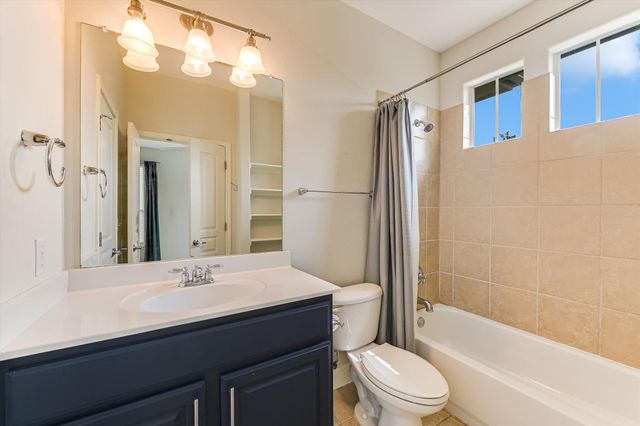 3406 Menchaca RD 21, Austin, TX 78704