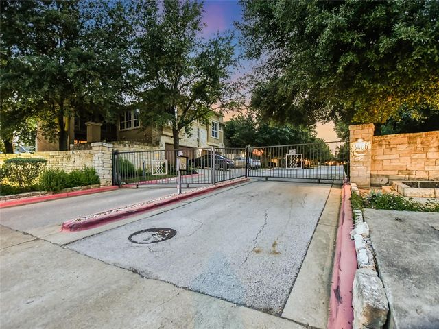 3406 Menchaca RD 21, Austin, TX 78704