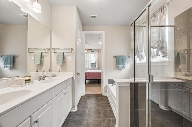 13317 Emerald Mallard Drive, La Marque, TX 77568