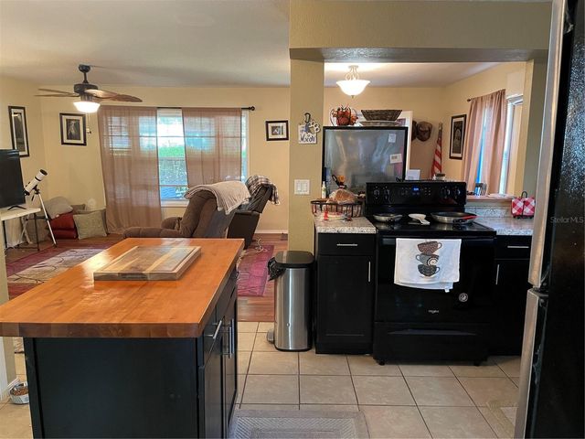 12385 SE 130TH AVENUE, Ocklawaha, FL 32179