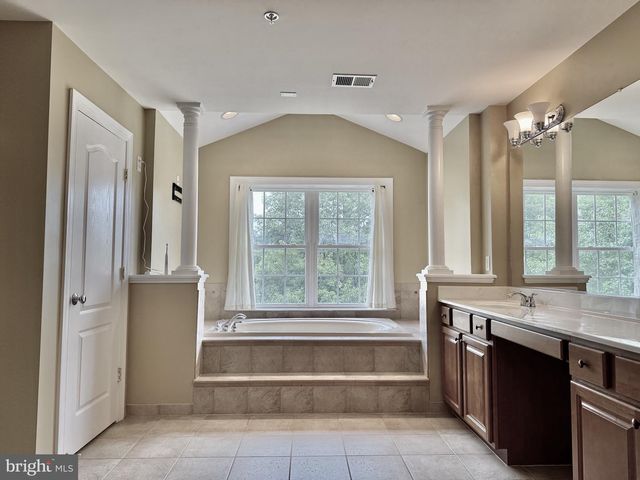 4409 QUANDERS PROMISE DR, Bowie, MD 20720