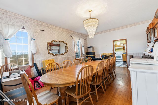 243 Kool Springs Dr, Shepherdsville, KY 40165