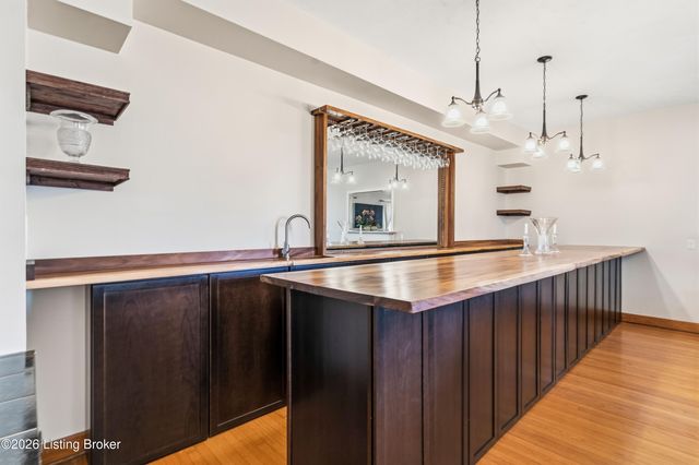 243 Kool Springs Dr, Shepherdsville, KY 40165