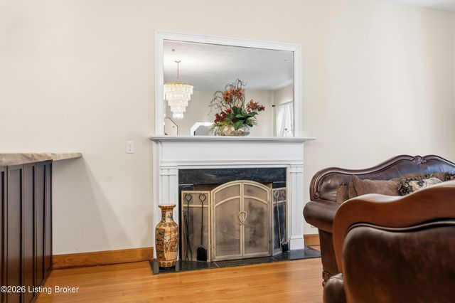 243 Kool Springs Dr, Shepherdsville, KY 40165