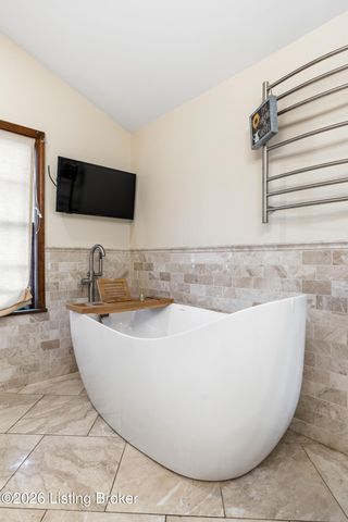 243 Kool Springs Dr, Shepherdsville, KY 40165