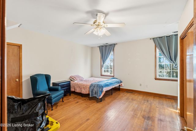 243 Kool Springs Dr, Shepherdsville, KY 40165