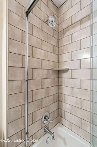 243 Kool Springs Dr, Shepherdsville, KY 40165