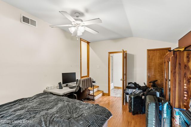 243 Kool Springs Dr, Shepherdsville, KY 40165