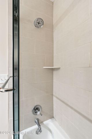 243 Kool Springs Dr, Shepherdsville, KY 40165