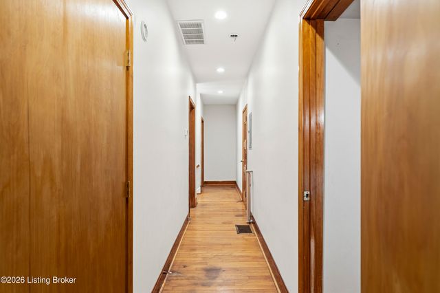 243 Kool Springs Dr, Shepherdsville, KY 40165