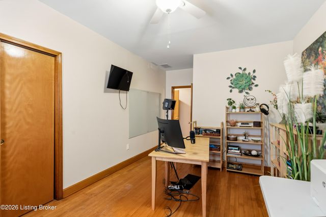 243 Kool Springs Dr, Shepherdsville, KY 40165