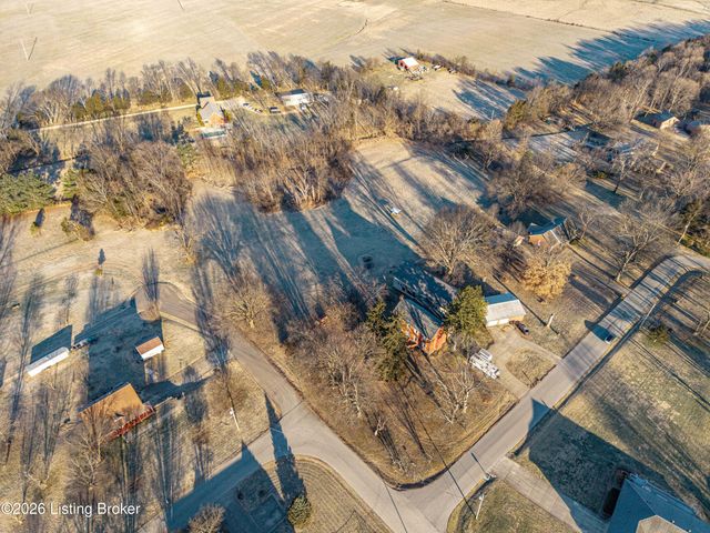 243 Kool Springs Dr, Shepherdsville, KY 40165