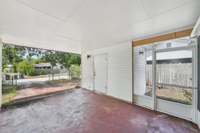 503 HOLT CIRCLE, Winter Haven, FL 33880