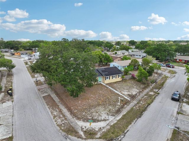 503 HOLT CIRCLE, Winter Haven, FL 33880