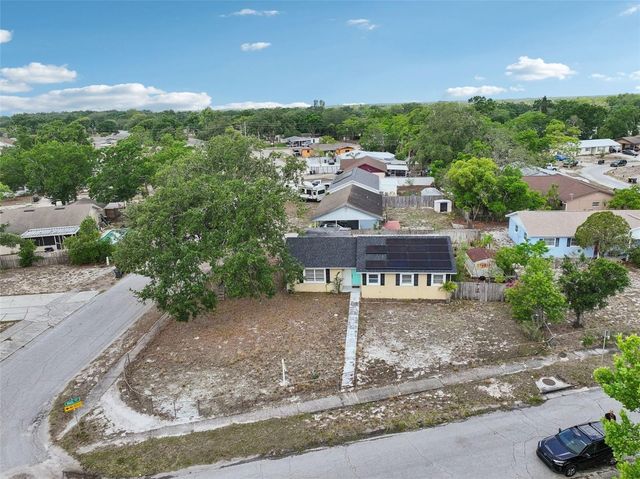 503 HOLT CIRCLE, Winter Haven, FL 33880