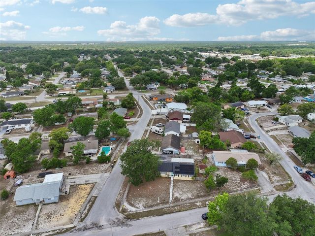 503 HOLT CIRCLE, Winter Haven, FL 33880