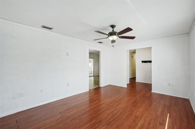 503 HOLT CIRCLE, Winter Haven, FL 33880