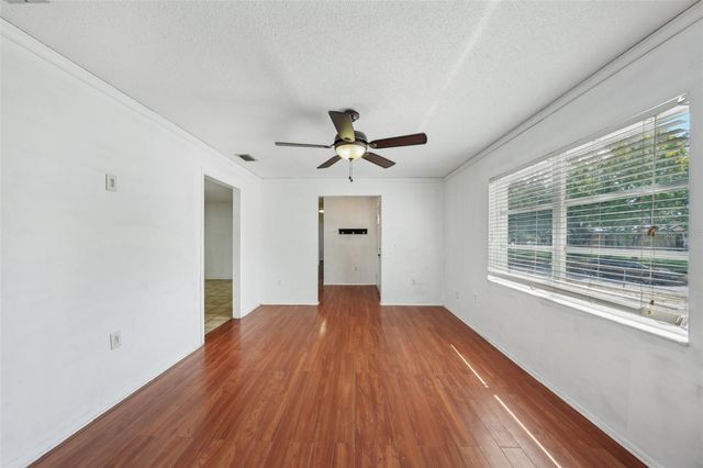 503 HOLT CIRCLE, Winter Haven, FL 33880