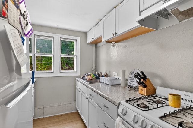 900 Morton Avenue, Des Moines, IA 50316