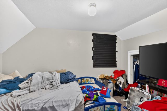 900 Morton Avenue, Des Moines, IA 50316