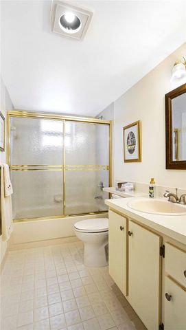 441 SE 3RD ST 201, Dania Beach, FL 33004