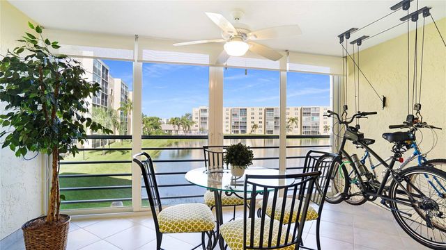 441 SE 3RD ST 201, Dania Beach, FL 33004