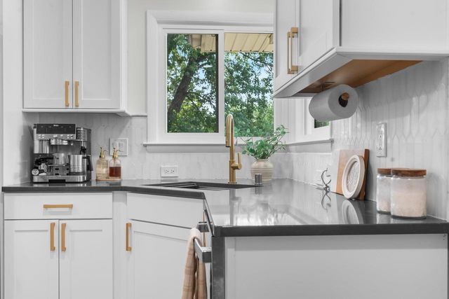 4013 Duke Street, Madison, WI 53704