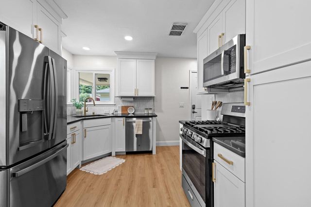 4013 Duke Street, Madison, WI 53704