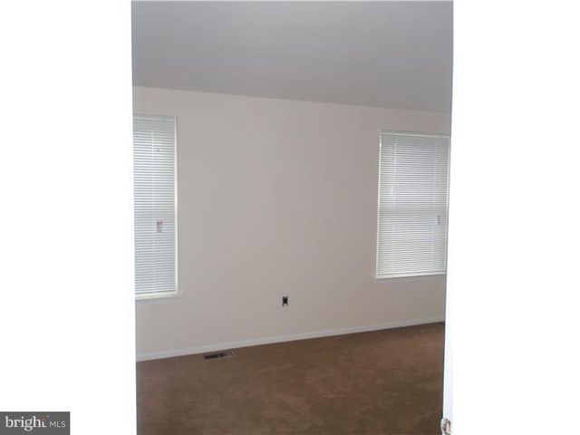 404 HOPKINS CT, North Wales, PA 19454