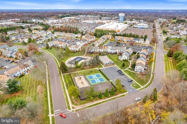 404 HOPKINS CT, North Wales, PA 19454