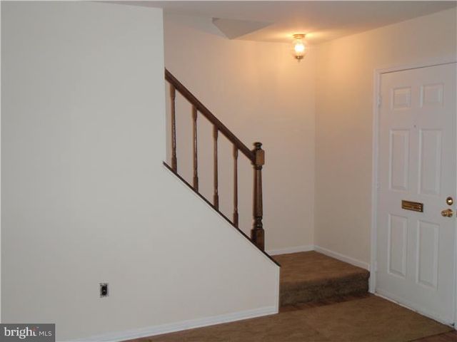 404 HOPKINS CT, North Wales, PA 19454