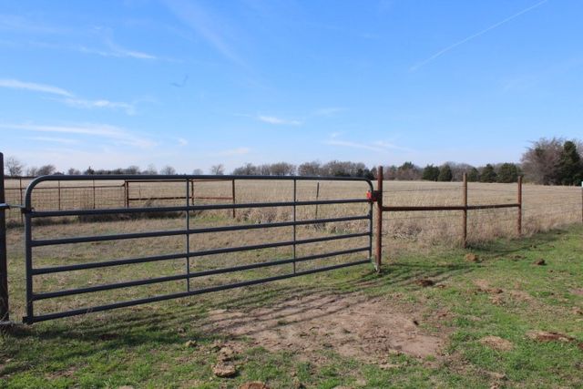 2488 Rs County Road 1525, Point, TX 75472
