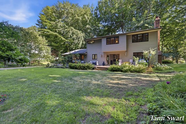 17565 Beech Hill Drive, Grand Haven Twp, MI 49417
