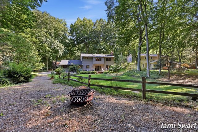 17565 Beech Hill Drive, Grand Haven Twp, MI 49417