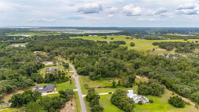 27037 GRAND OAK LANE, Tavares, FL 32778