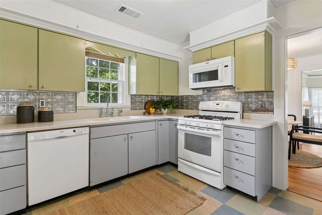 8902 Diceman Drive, Dallas, TX 75218