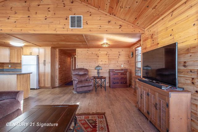 777 Kaypat Street, Hope, MI 48628