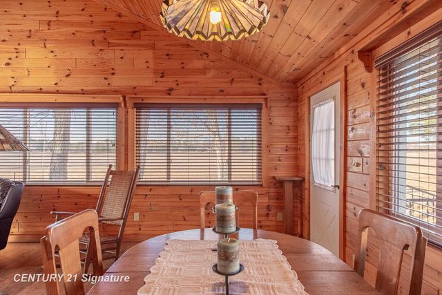 777 Kaypat Street, Hope, MI 48628