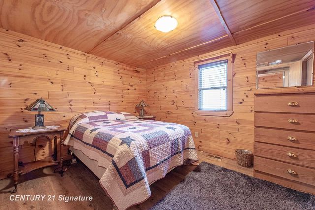 777 Kaypat Street, Hope, MI 48628
