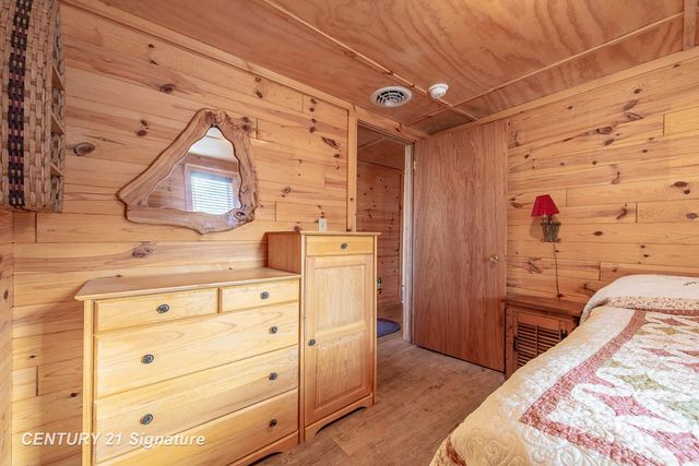 777 Kaypat Street, Hope, MI 48628