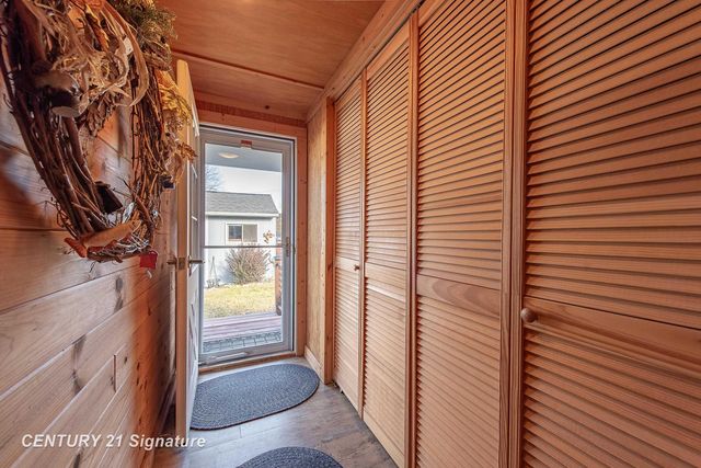 777 Kaypat Street, Hope, MI 48628