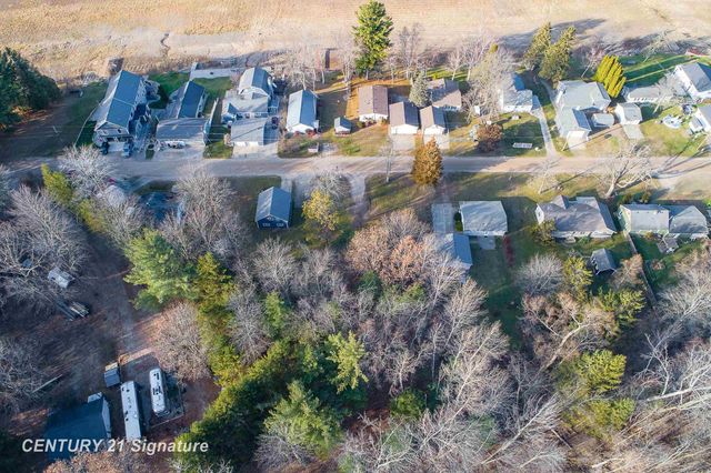 777 Kaypat Street, Hope, MI 48628
